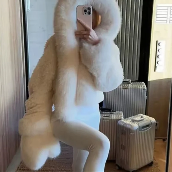 Chic White Faux Fur Hooded Jacket